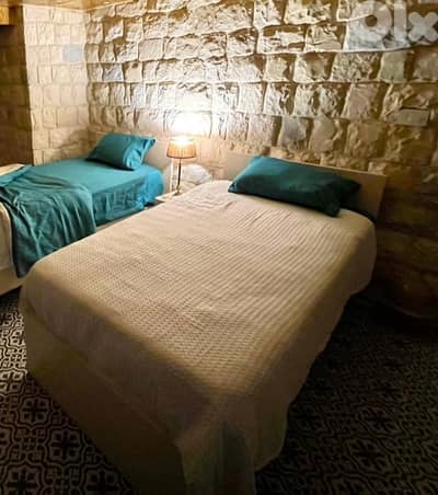 single bed with mattress