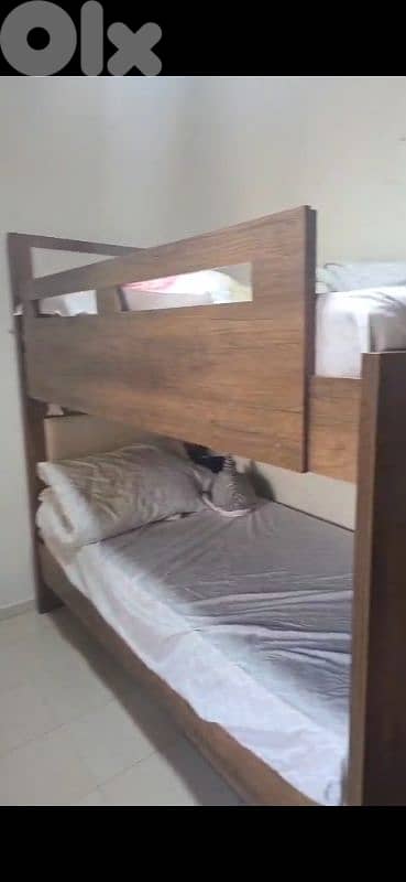 kids bedroom (3 beds? 4