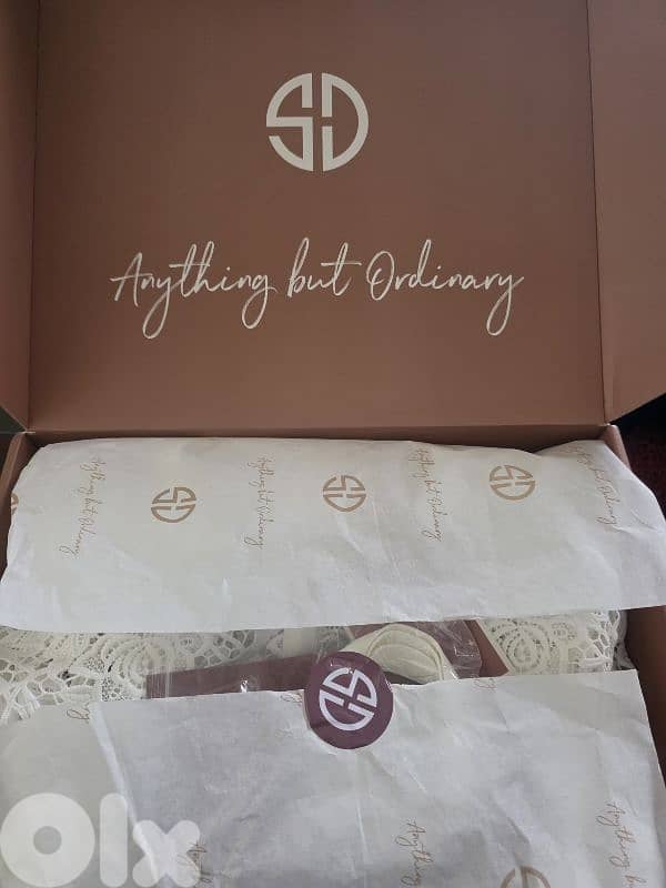 white dress very elegant 3