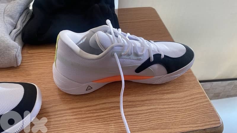 Puma TRC Blaze Court 3