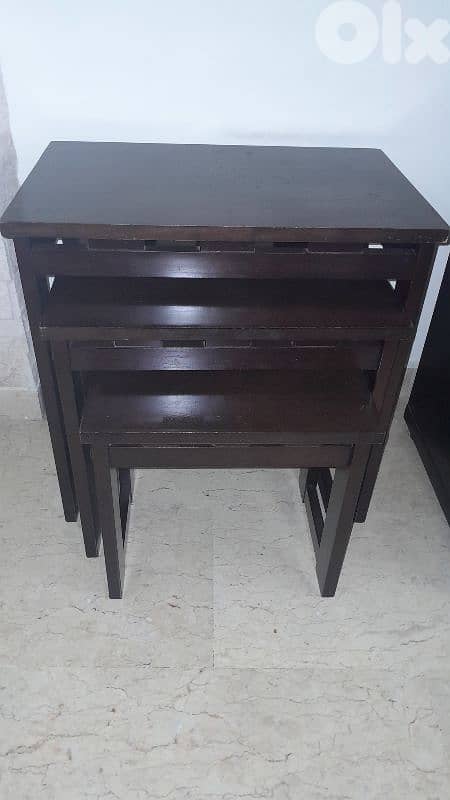 ٣ طاولات خشب زين للبع 1