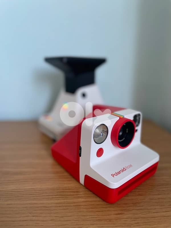 Great Deal!Polaroid Now 2nd Generation I-Type Instant Film Camera -Red 9