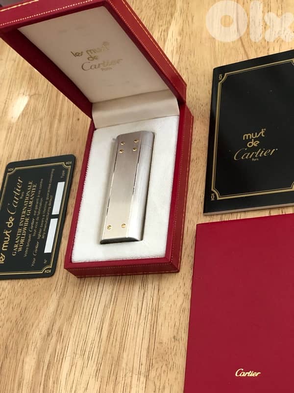 Authentic Les Must de Cartier lighter 1