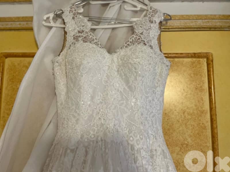 Elegant wedding dress 3