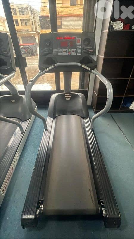 3 تريدميل للبيع سوا ب ٧٠٠$ 1