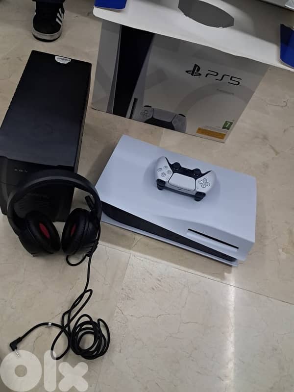 ps5 tb new + board x ups 1500 VA + controller + 3games 1