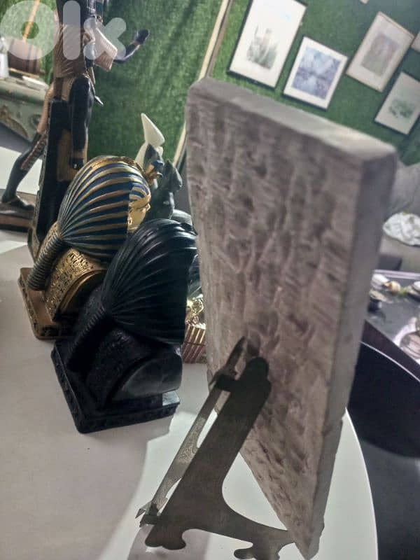 لمحبي الحضارة الفرعونية مجموعة حلوة من حجر الصابون والخشب والرازين 8