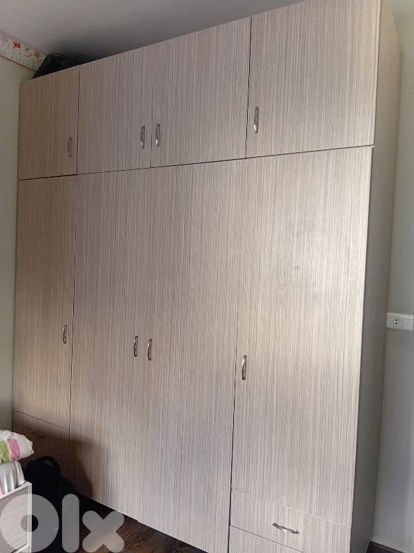 غرفة نوم للبيع 2