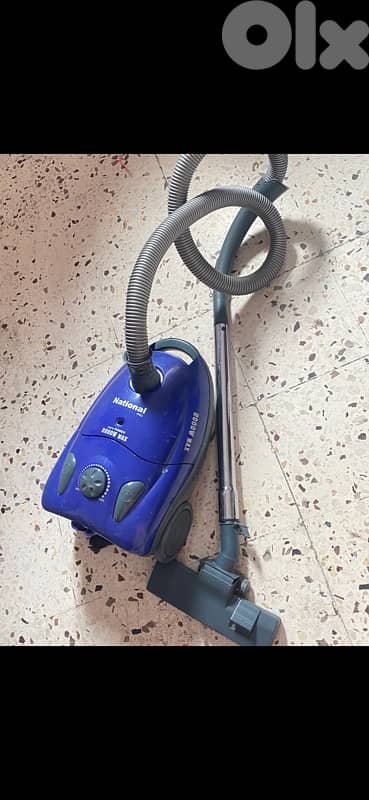 مكنسة كهربائية