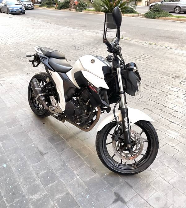 yamaha fz 250 cc 1