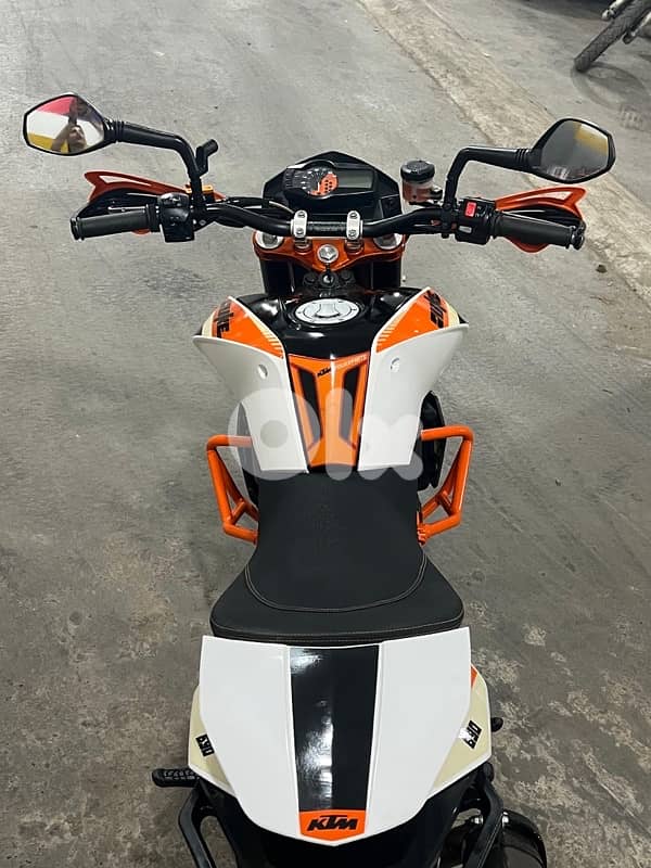 KTM 690R Duke 5