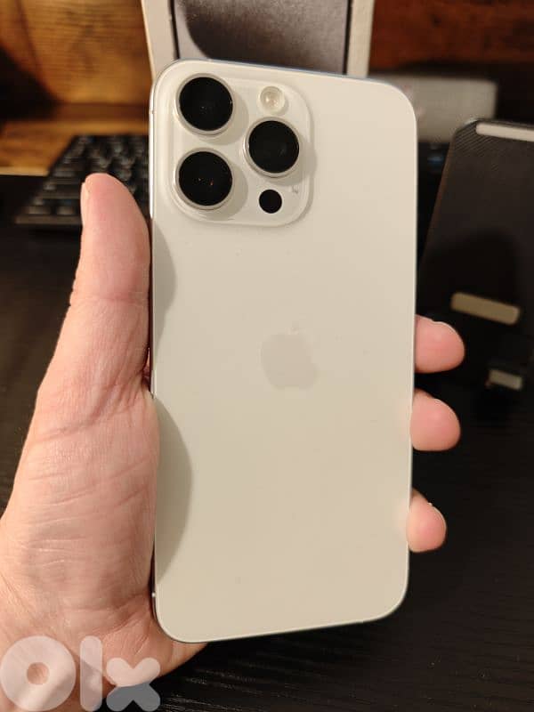 iPhone 15 Pro Max 256GB 1