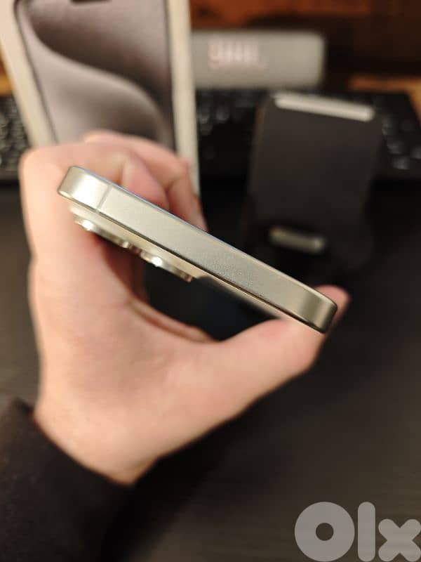 iPhone 15 Pro Max 256GB 5