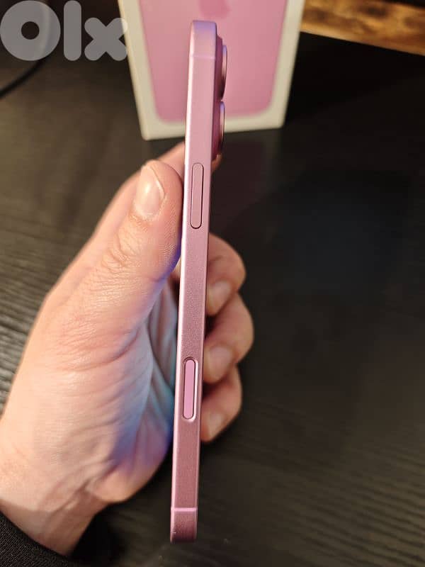 iPhone 16 Plus 512GB Pink 5