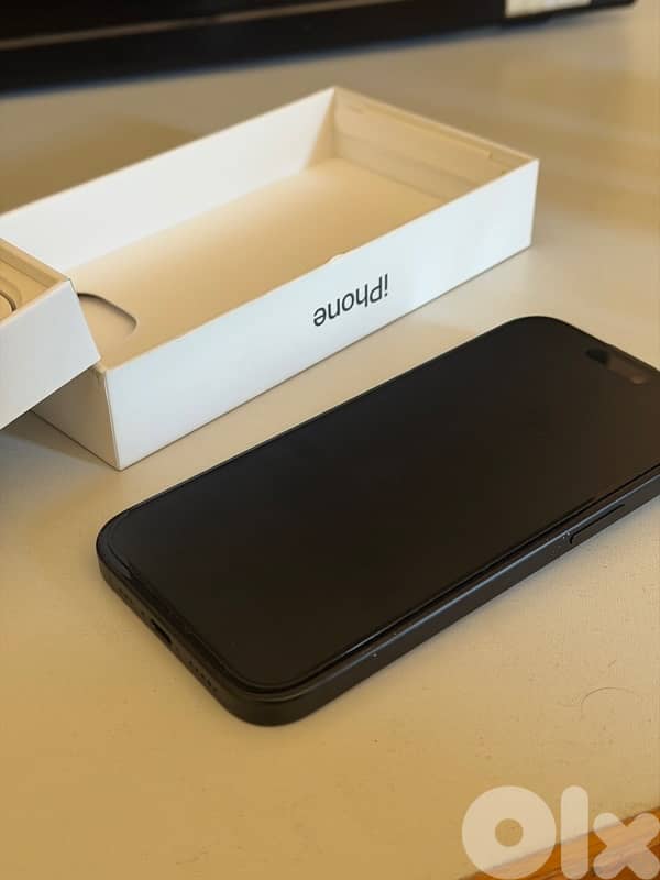 Iphone 15 black 1