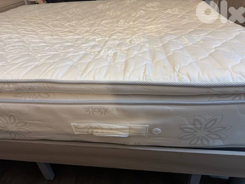 Closets and Matress for sale 4