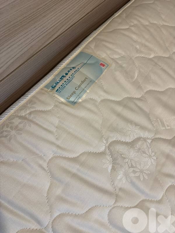 Closets and Matress for sale 6