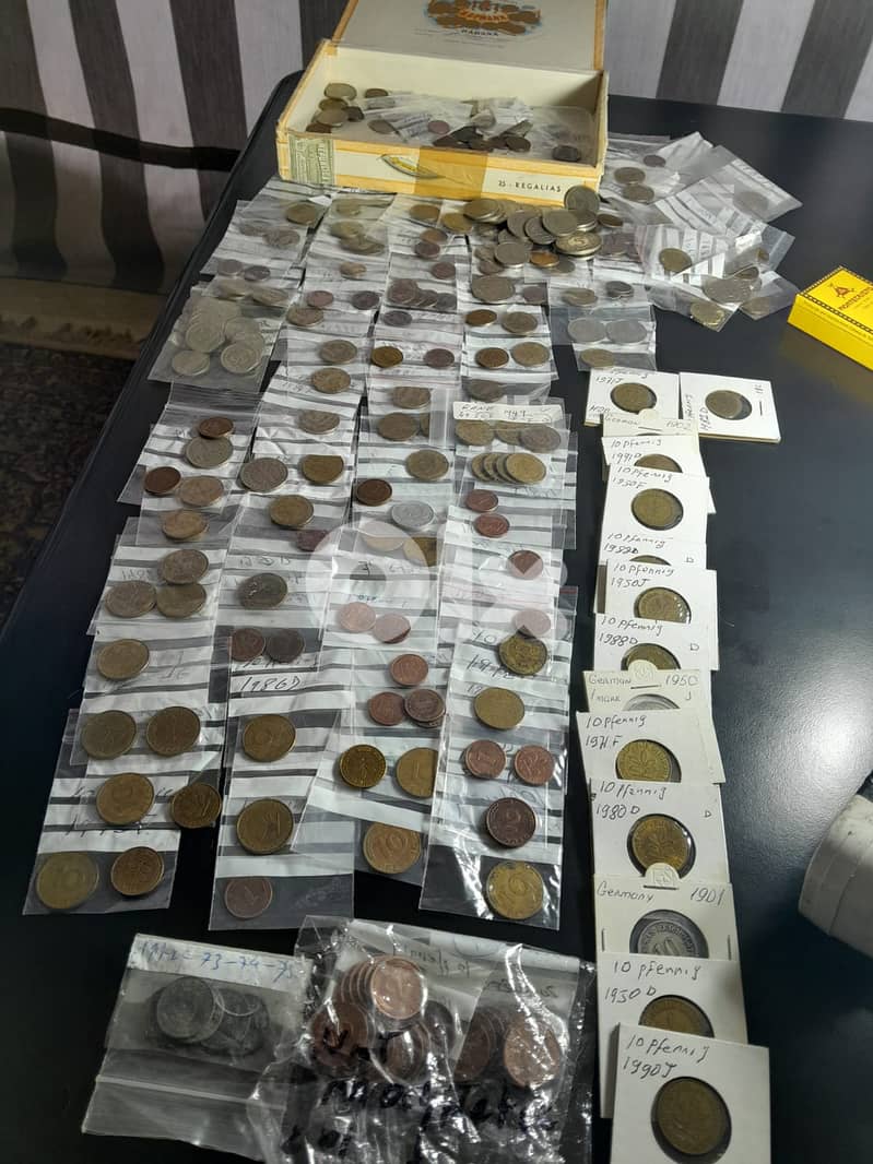 Vintage couins. Qaurters, US coins, germany coins, deutche 1