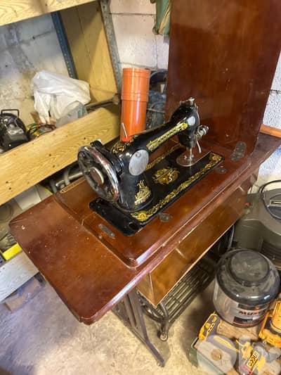 singer vintage sewing machine