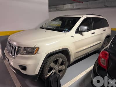 Jeep Grand Cherokee 2011 HEMI Overland V8