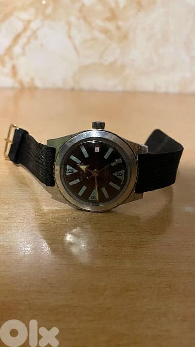 ساعة سويسرية