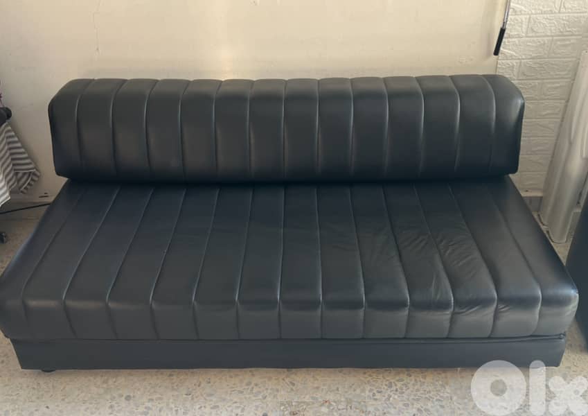 2 sofa bed medium + 1 sofa bed extra large (black leather) 3