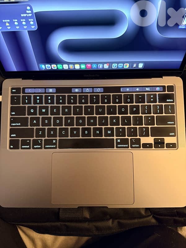 macbook pro 2020 13” 3