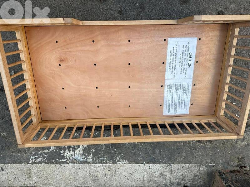 تخت بيبي او 8 سنين خشب سنديان وزان شغل برا كتير مرتب مع فرشة شبه جديد 4