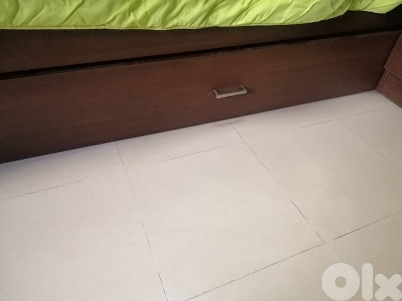 bed+closet+bed side tables 2