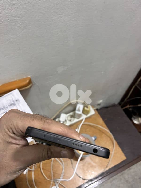 Poco x5 pro trade on iphone 11 3