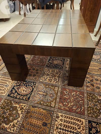 للبيع طاولة نص