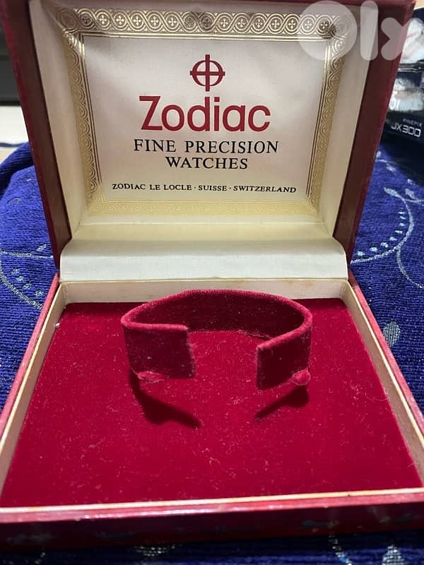 zodiac watch box 7