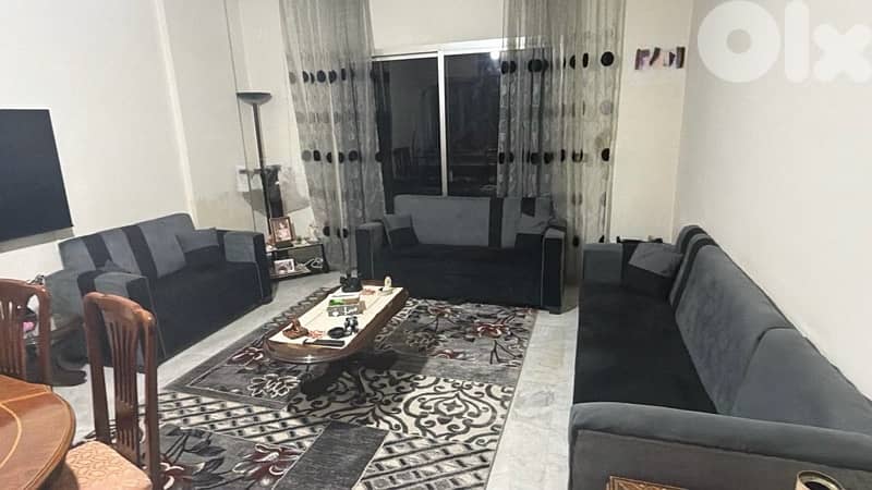 صالون  كامل و طاولة صفر مع درسوار للبيع 5