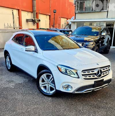 MERCEDES-BENZ GLA 250 4MATIC 2019 LUXURY EDITION MINT CONDITION