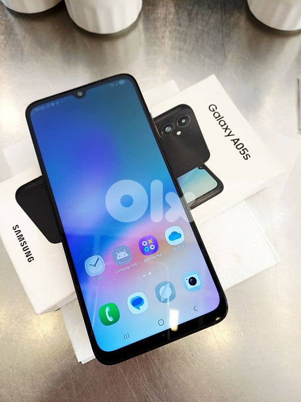 سامسونج a05s شبه جديد معو علبتو    كتير نضيف   للبيع بسعر  حلو 3