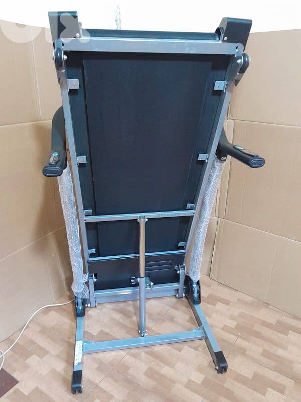4hp motor_ aut incline very good quality treadmill 3