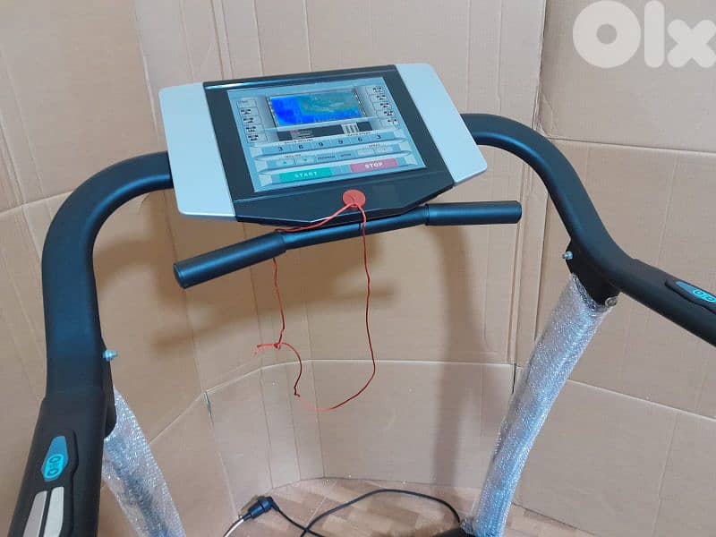 4hp motor_ aut incline very good quality treadmill 5