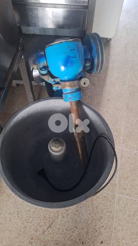 النبطيه ٠٣٧٢٤٩٢٧ 7