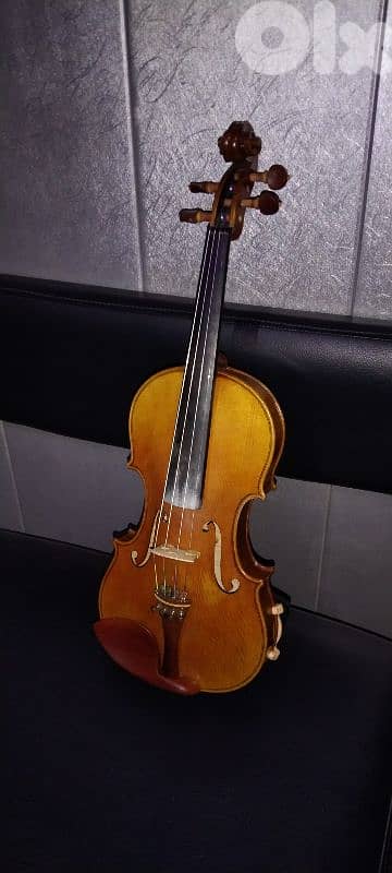 violin كمنجة. كمان للمحترفين