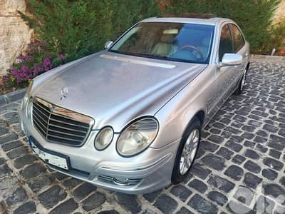 Mercedes-Benz E320  2004