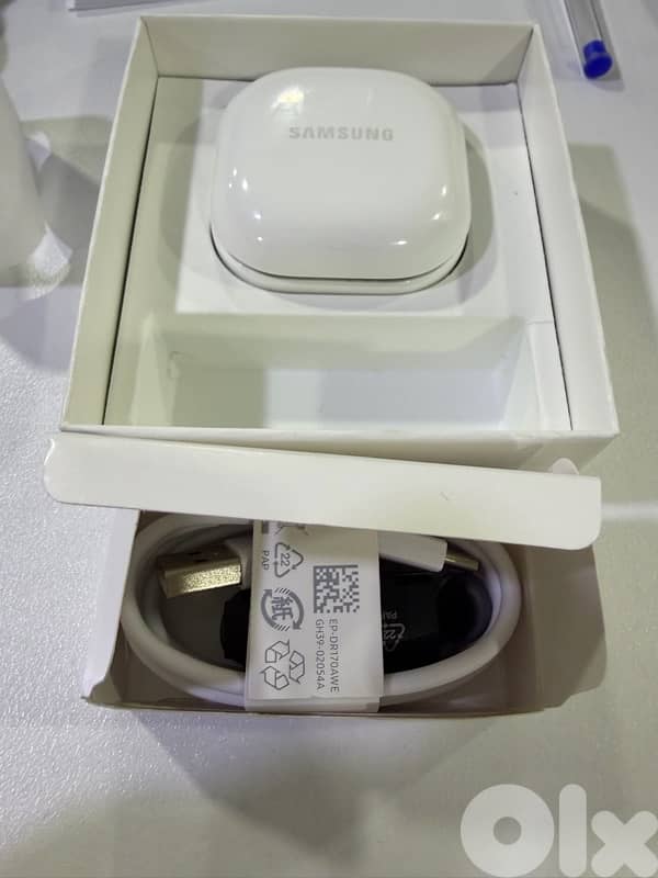 Samsung Galaxy Buds 2 3