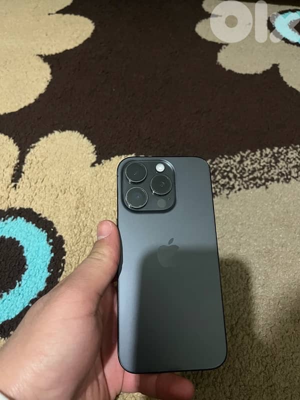 IPHONE 15 pro 256g battary 90% 3