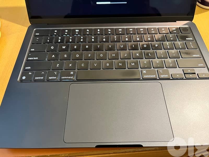 macbook air m2 4