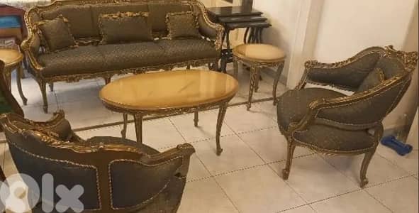 طقم صالون نظيف