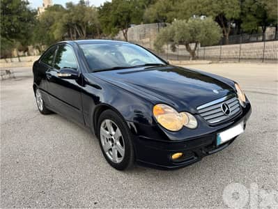 Mercedes-Benz C-Class 2005