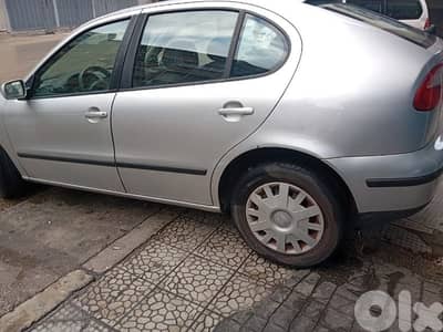 سيات ليون 2002