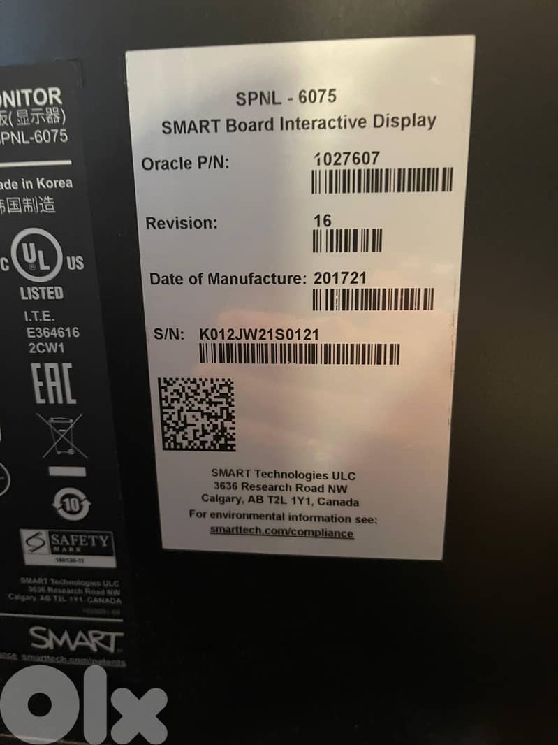 75" SMART Board 6075 - 4K Interactive Touch Screen Whiteboard (iQ) 3