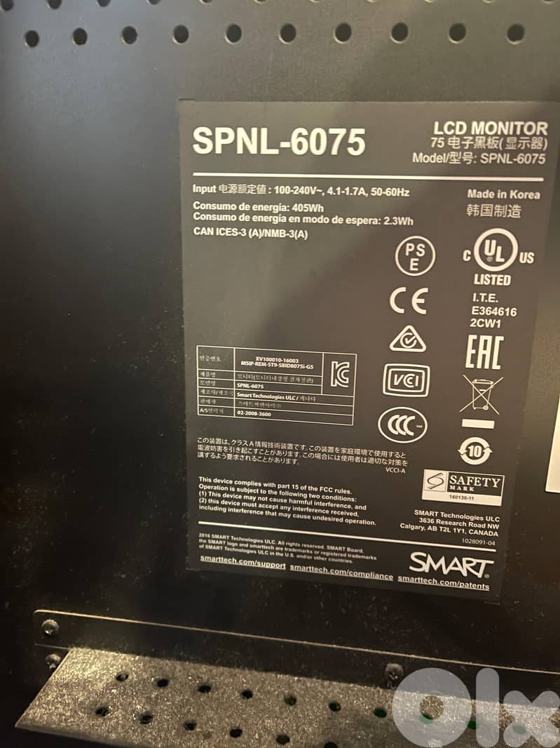 75" SMART Board 6075 - 4K Interactive Touch Screen Whiteboard (iQ) 4