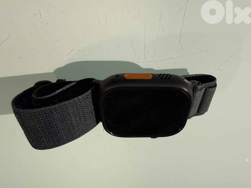 Apple Watch Ultra 2 (Black Titanium) 2