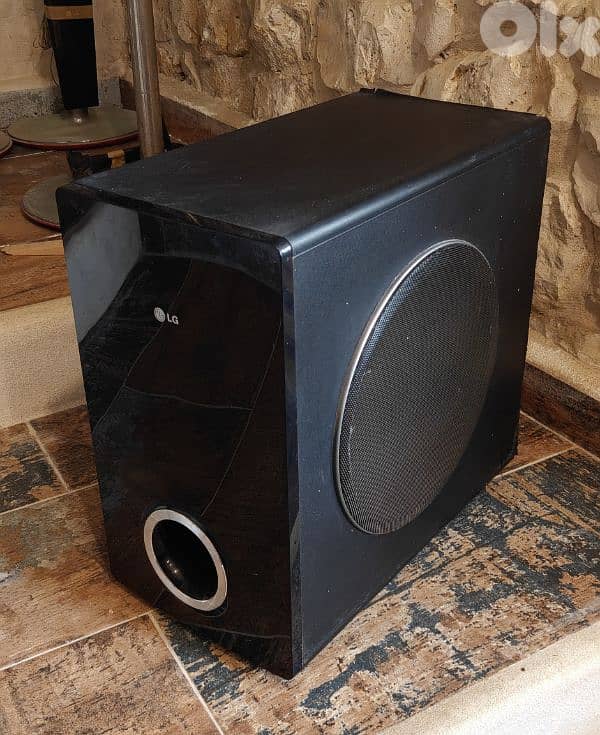 LG Home Theater 2